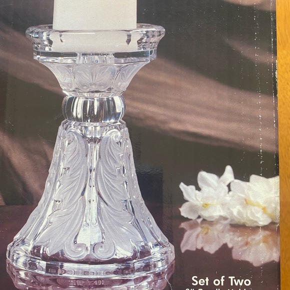 FIFTH AVENUE CRYSTAL CANDLE HOLDER - Picture 3 of 3